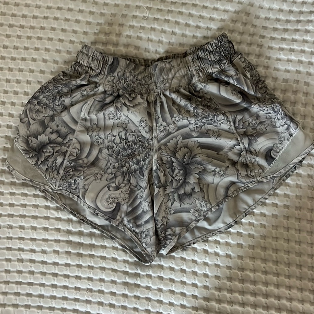 lululemon shorts